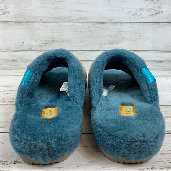 UGG Fluff You Stripes Slippers - Picture 7 of 11